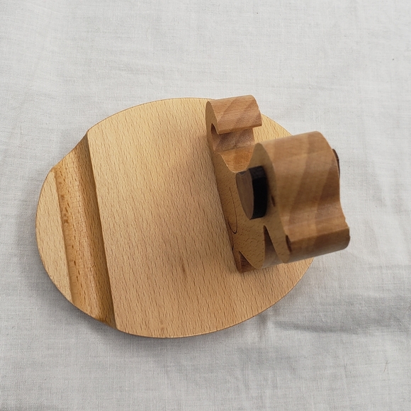 Carved Wooden Dog Cellphone Holder Upright and Lengthwise - Picture 4 of 6